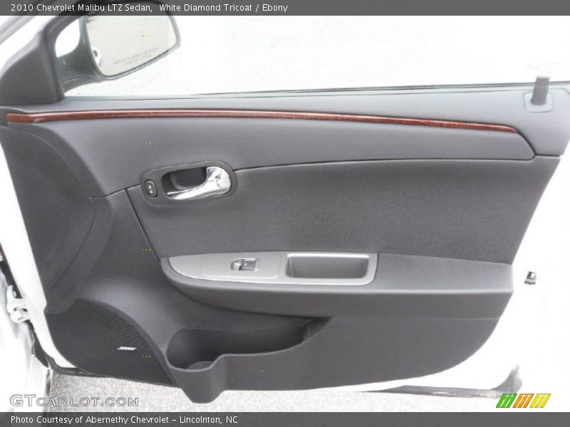 White Diamond Tricoat / Ebony 2010 Chevrolet Malibu LTZ Sedan