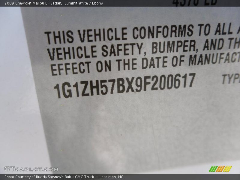 Summit White / Ebony 2009 Chevrolet Malibu LT Sedan