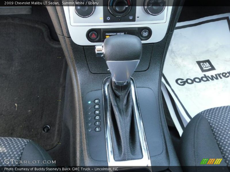 Summit White / Ebony 2009 Chevrolet Malibu LT Sedan