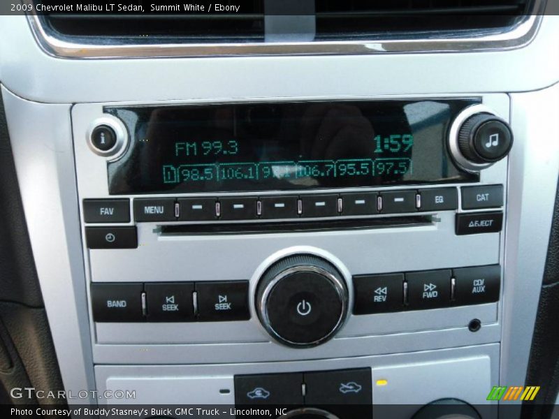Summit White / Ebony 2009 Chevrolet Malibu LT Sedan