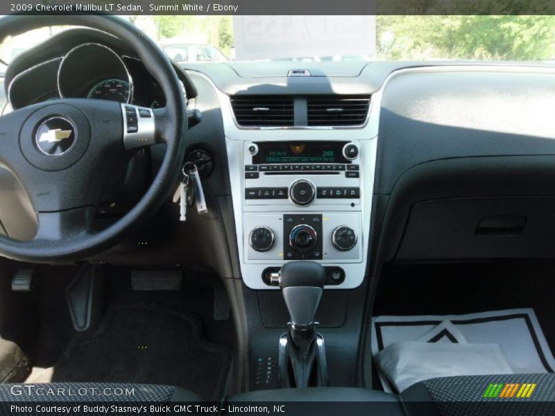 Summit White / Ebony 2009 Chevrolet Malibu LT Sedan