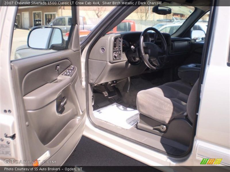 Silver Birch Metallic / Dark Charcoal 2007 Chevrolet Silverado 1500 Classic LT Crew Cab 4x4