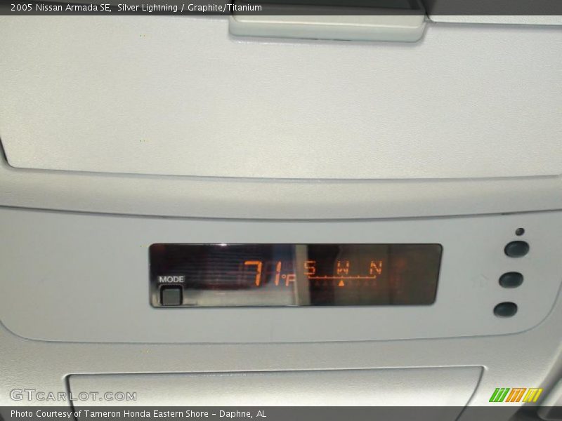 Silver Lightning / Graphite/Titanium 2005 Nissan Armada SE