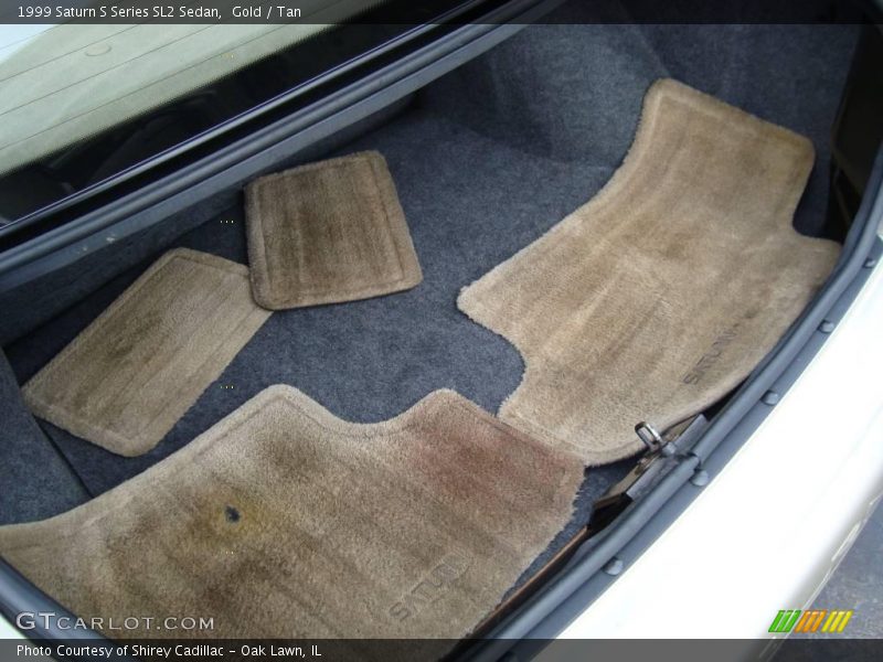 Gold / Tan 1999 Saturn S Series SL2 Sedan