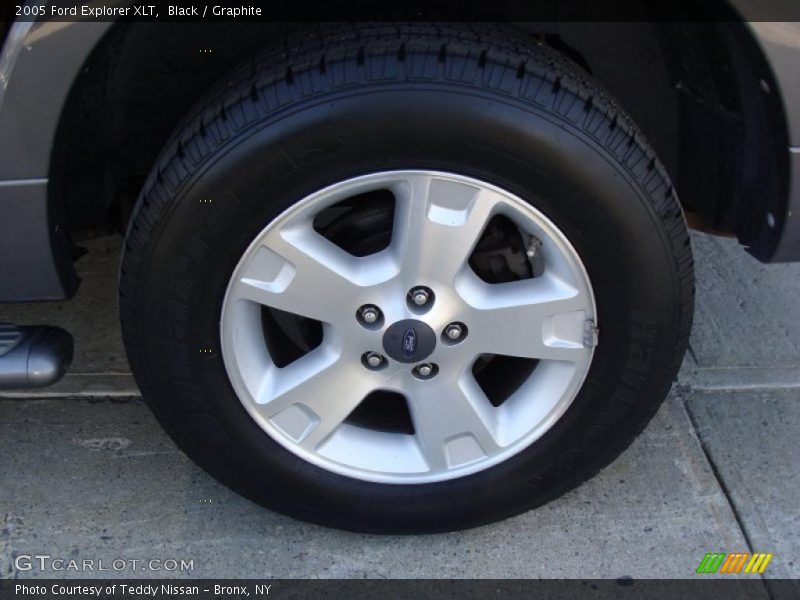 Black / Graphite 2005 Ford Explorer XLT