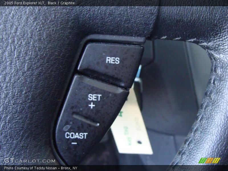 Black / Graphite 2005 Ford Explorer XLT