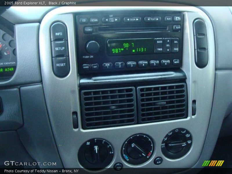 Black / Graphite 2005 Ford Explorer XLT