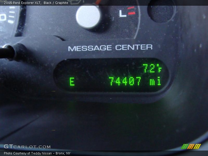 Black / Graphite 2005 Ford Explorer XLT