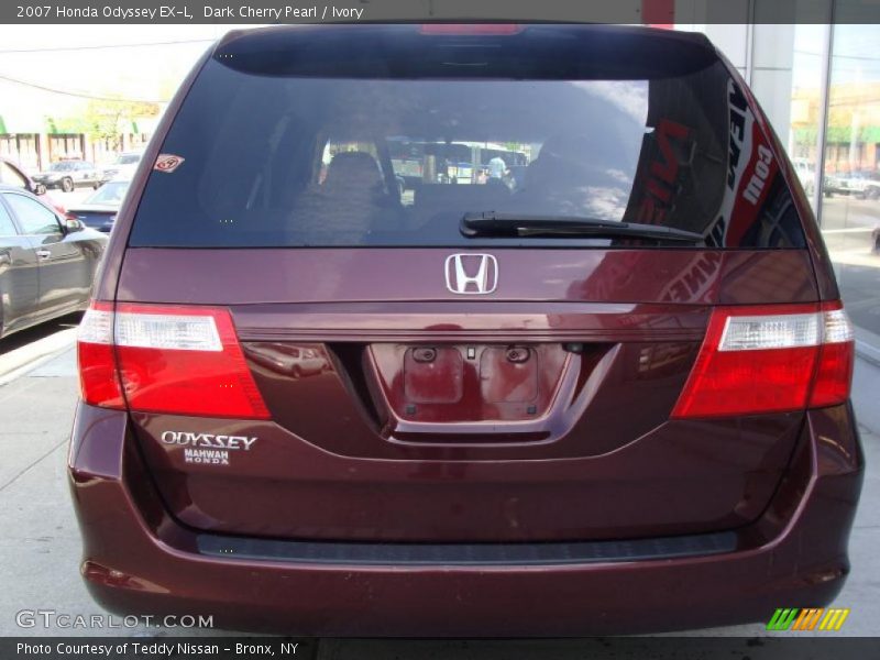 Dark Cherry Pearl / Ivory 2007 Honda Odyssey EX-L