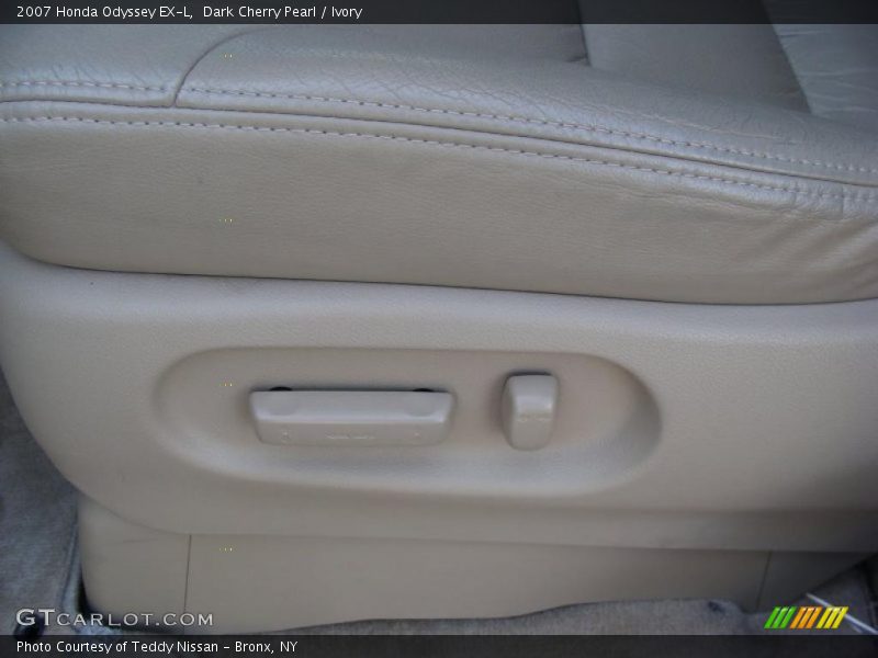 Dark Cherry Pearl / Ivory 2007 Honda Odyssey EX-L