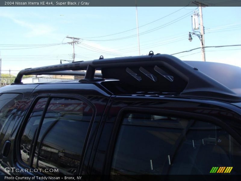 Super Black / Gray 2004 Nissan Xterra XE 4x4