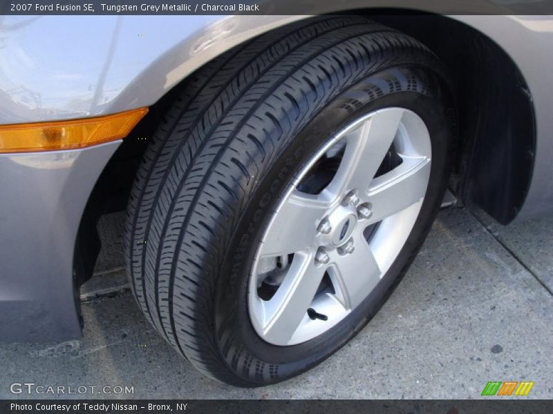 Tungsten Grey Metallic / Charcoal Black 2007 Ford Fusion SE