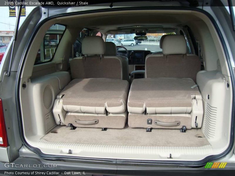 Quicksilver / Shale 2005 Cadillac Escalade AWD