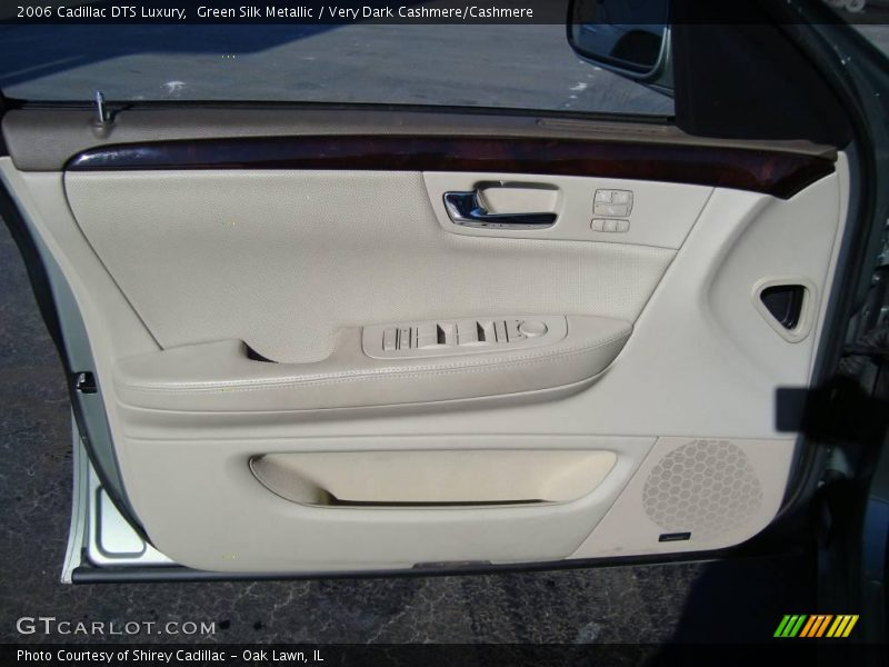 Green Silk Metallic / Very Dark Cashmere/Cashmere 2006 Cadillac DTS Luxury