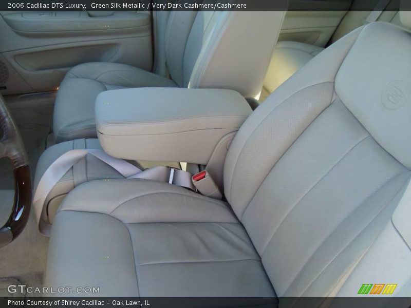 Green Silk Metallic / Very Dark Cashmere/Cashmere 2006 Cadillac DTS Luxury