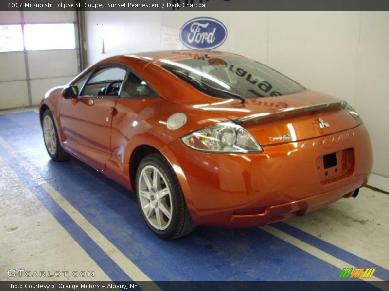 Sunset Pearlescent / Dark Charcoal 2007 Mitsubishi Eclipse SE Coupe