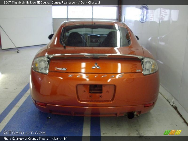 Sunset Pearlescent / Dark Charcoal 2007 Mitsubishi Eclipse SE Coupe