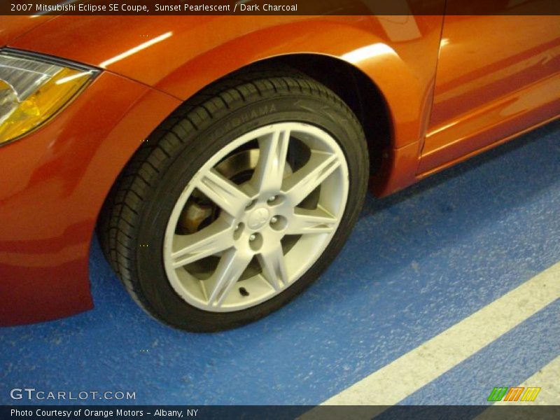 Sunset Pearlescent / Dark Charcoal 2007 Mitsubishi Eclipse SE Coupe