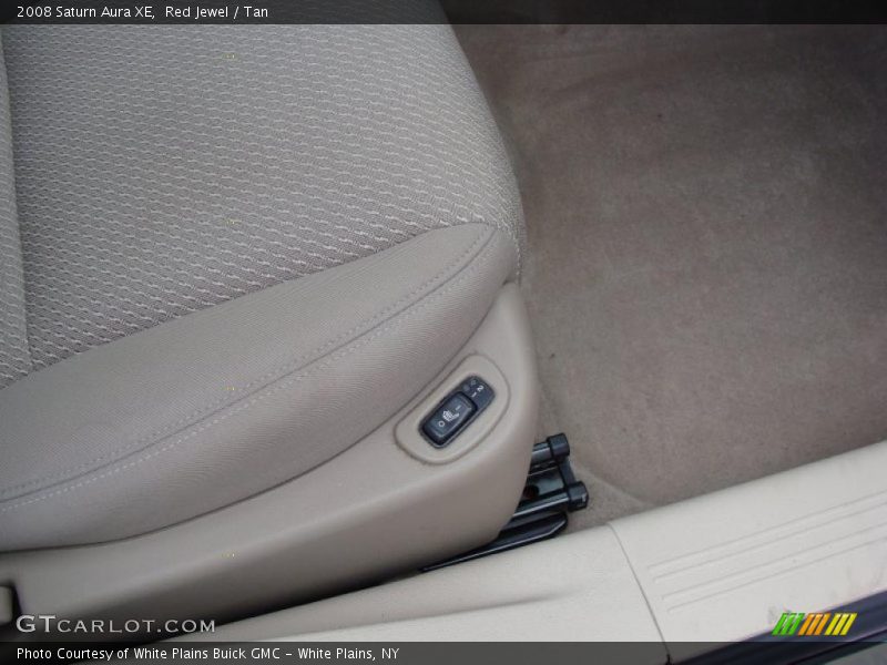Red Jewel / Tan 2008 Saturn Aura XE