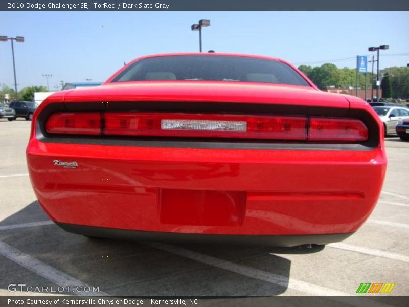 TorRed / Dark Slate Gray 2010 Dodge Challenger SE