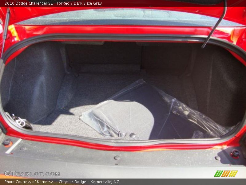 TorRed / Dark Slate Gray 2010 Dodge Challenger SE