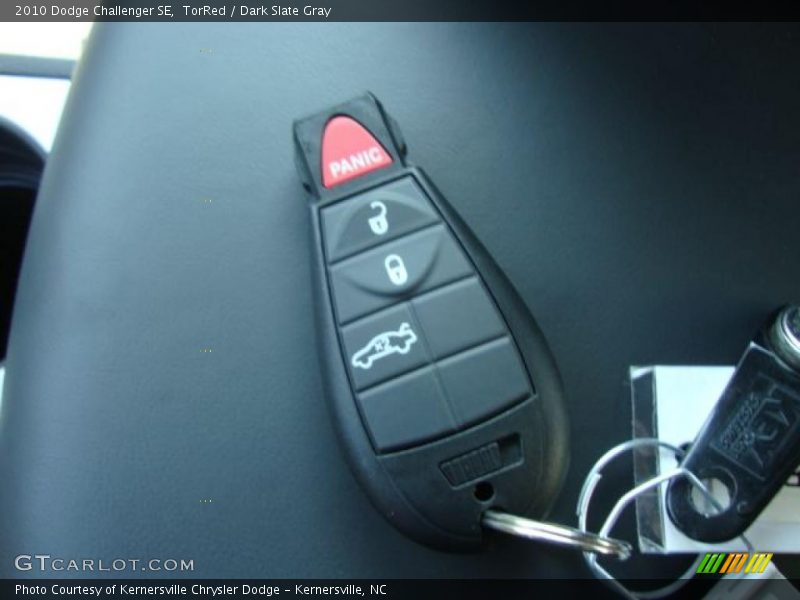 TorRed / Dark Slate Gray 2010 Dodge Challenger SE