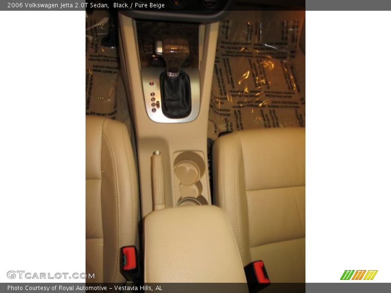 Black / Pure Beige 2006 Volkswagen Jetta 2.0T Sedan