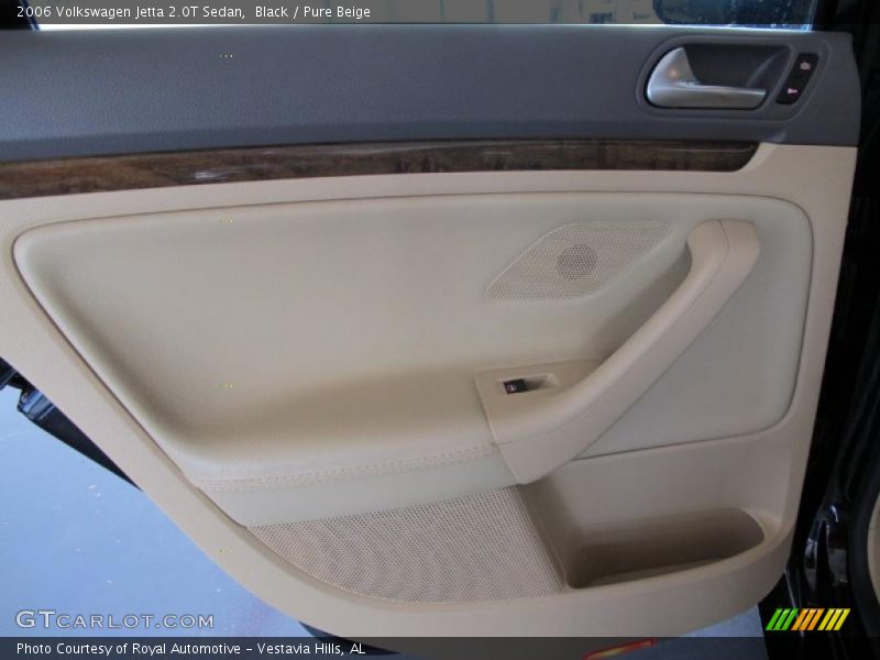 Black / Pure Beige 2006 Volkswagen Jetta 2.0T Sedan