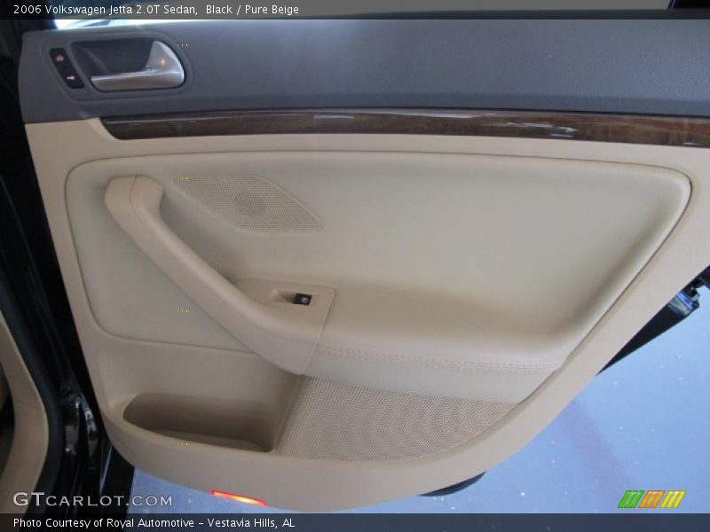 Black / Pure Beige 2006 Volkswagen Jetta 2.0T Sedan