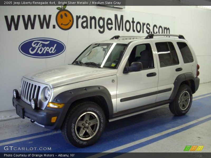 Bright Silver Metallic / Medium Slate Gray 2005 Jeep Liberty Renegade 4x4