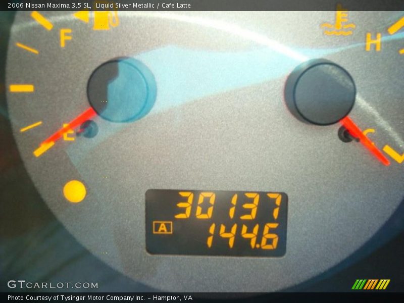 Liquid Silver Metallic / Cafe Latte 2006 Nissan Maxima 3.5 SL