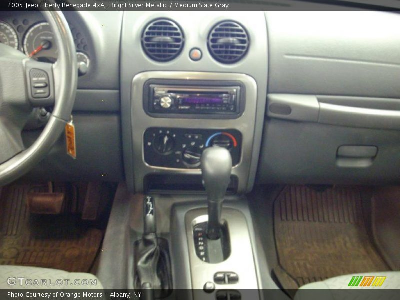 Bright Silver Metallic / Medium Slate Gray 2005 Jeep Liberty Renegade 4x4