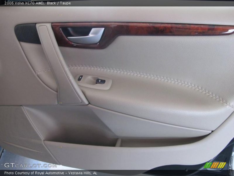 Black / Taupe 2006 Volvo XC70 AWD