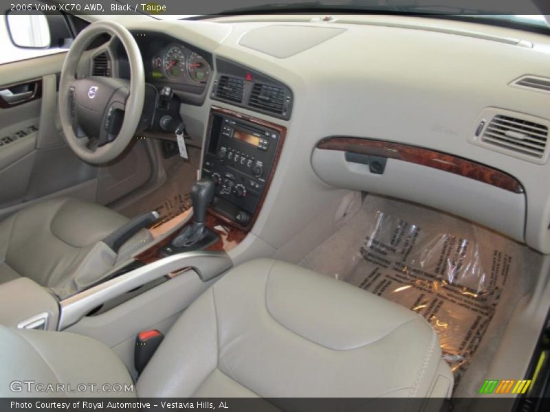 Black / Taupe 2006 Volvo XC70 AWD