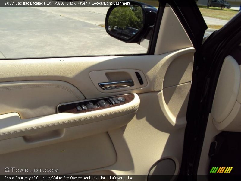 Black Raven / Cocoa/Light Cashmere 2007 Cadillac Escalade EXT AWD