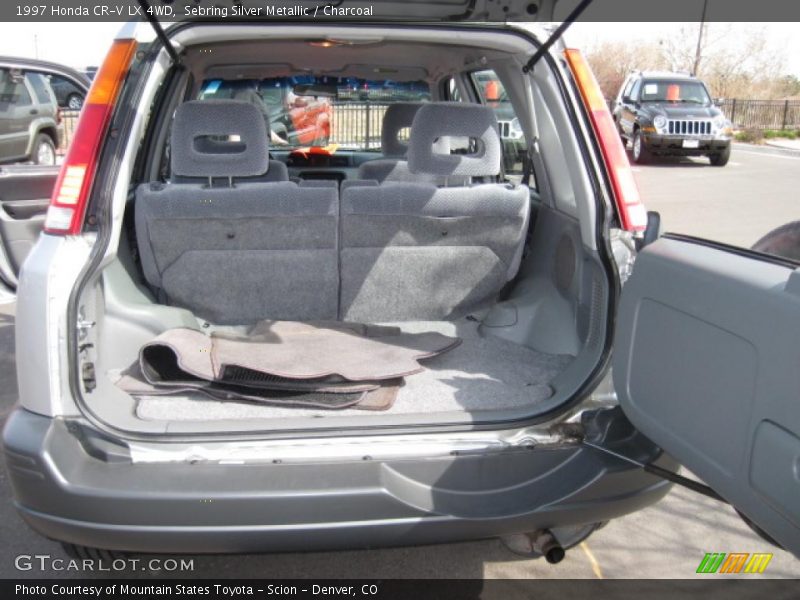 Sebring Silver Metallic / Charcoal 1997 Honda CR-V LX 4WD