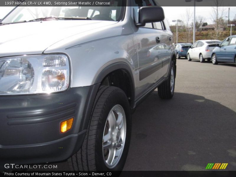 Sebring Silver Metallic / Charcoal 1997 Honda CR-V LX 4WD
