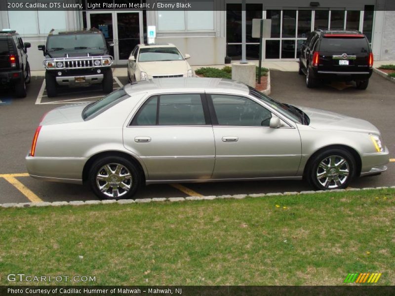 Light Platinum Metallic / Ebony Black 2006 Cadillac DTS Luxury