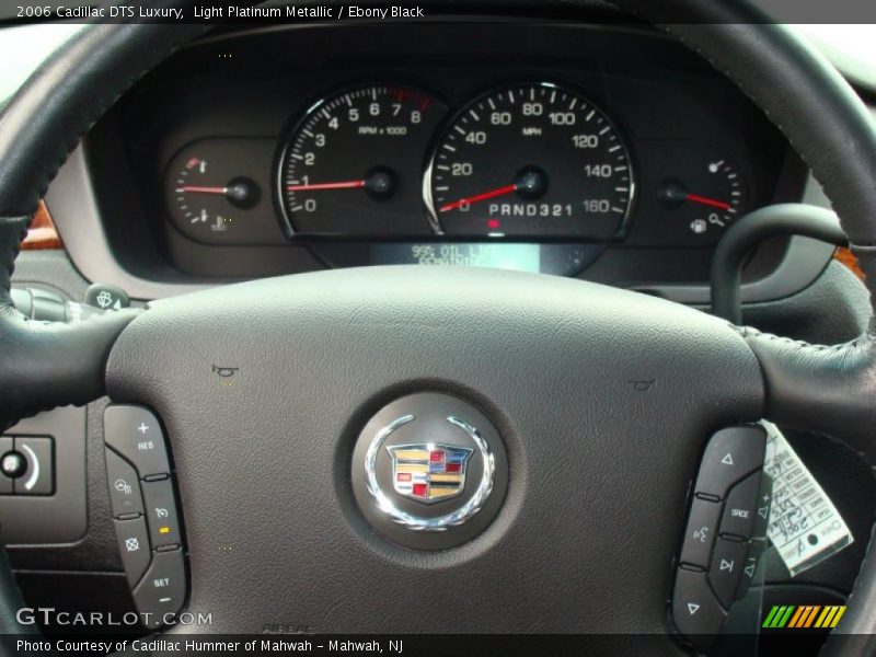 Light Platinum Metallic / Ebony Black 2006 Cadillac DTS Luxury