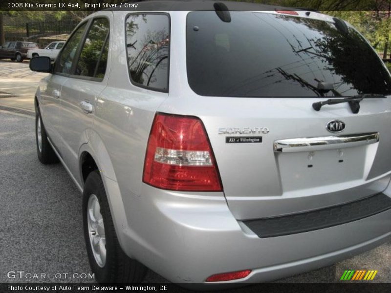 Bright Silver / Gray 2008 Kia Sorento LX 4x4