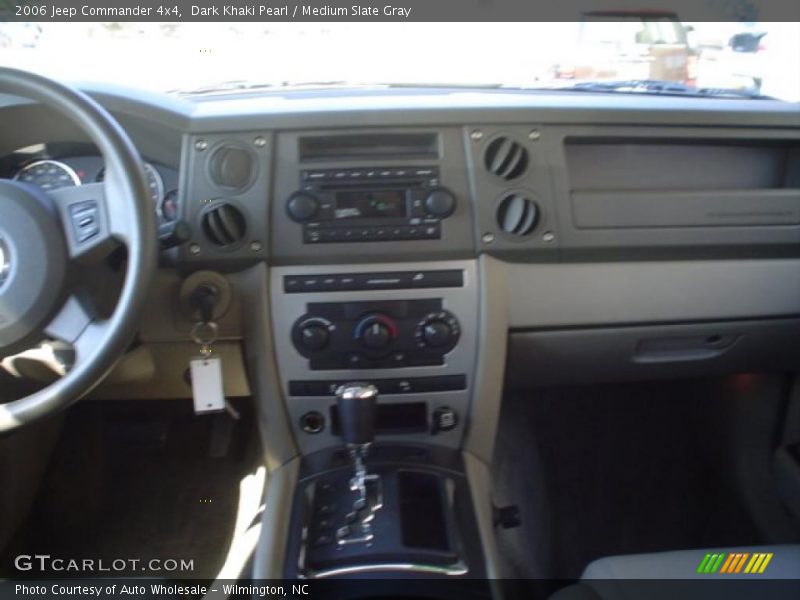 Dark Khaki Pearl / Medium Slate Gray 2006 Jeep Commander 4x4