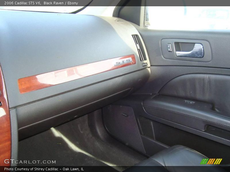 Black Raven / Ebony 2006 Cadillac STS V6