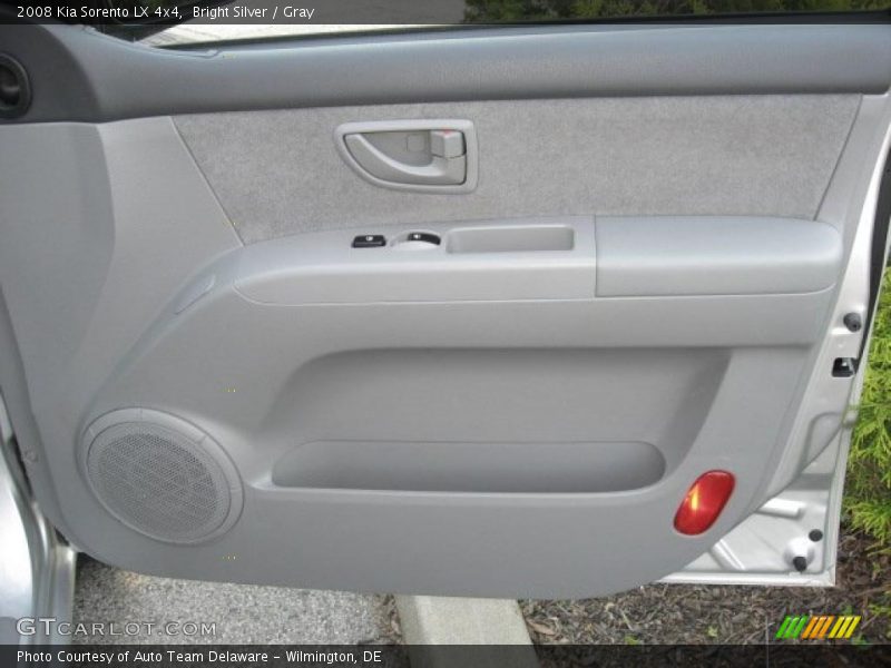 Bright Silver / Gray 2008 Kia Sorento LX 4x4