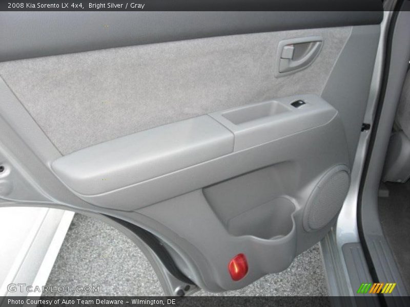 Bright Silver / Gray 2008 Kia Sorento LX 4x4