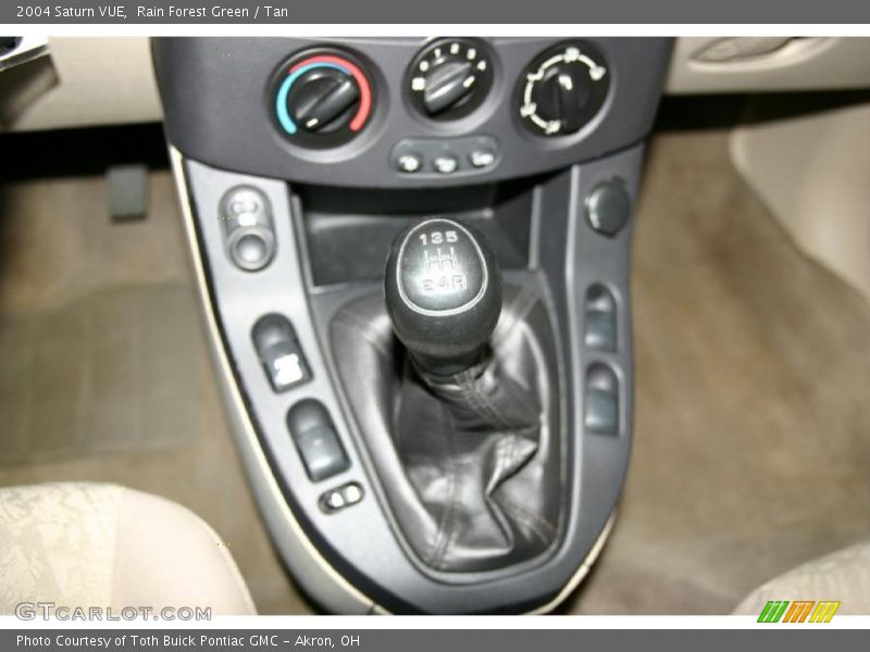 Rain Forest Green / Tan 2004 Saturn VUE