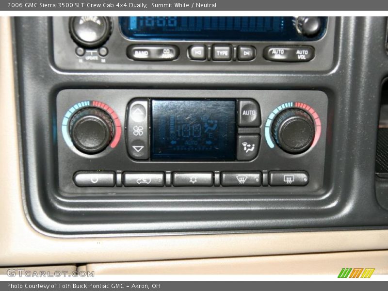 Summit White / Neutral 2006 GMC Sierra 3500 SLT Crew Cab 4x4 Dually