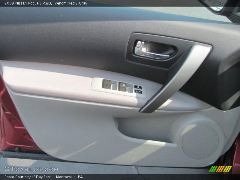 Venom Red / Gray 2009 Nissan Rogue S AWD