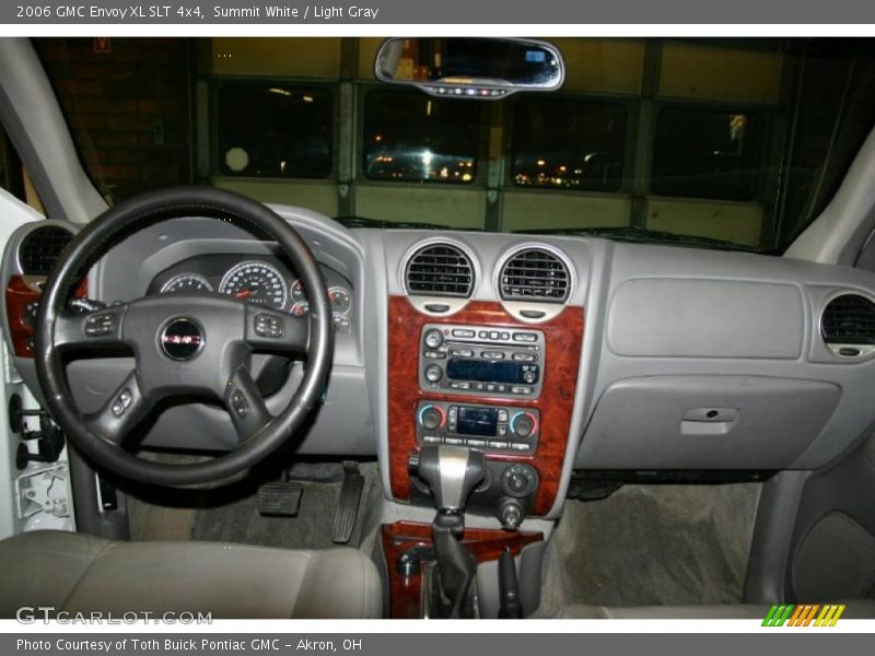 Summit White / Light Gray 2006 GMC Envoy XL SLT 4x4