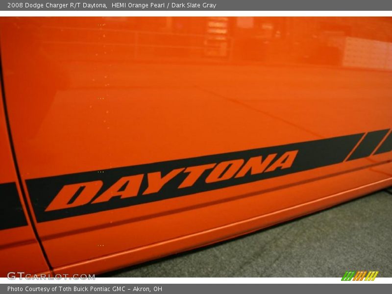 HEMI Orange Pearl / Dark Slate Gray 2008 Dodge Charger R/T Daytona