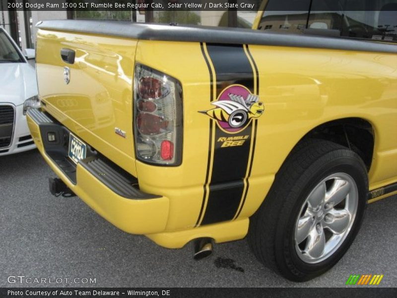 Solar Yellow / Dark Slate Gray 2005 Dodge Ram 1500 SLT Rumble Bee Regular Cab